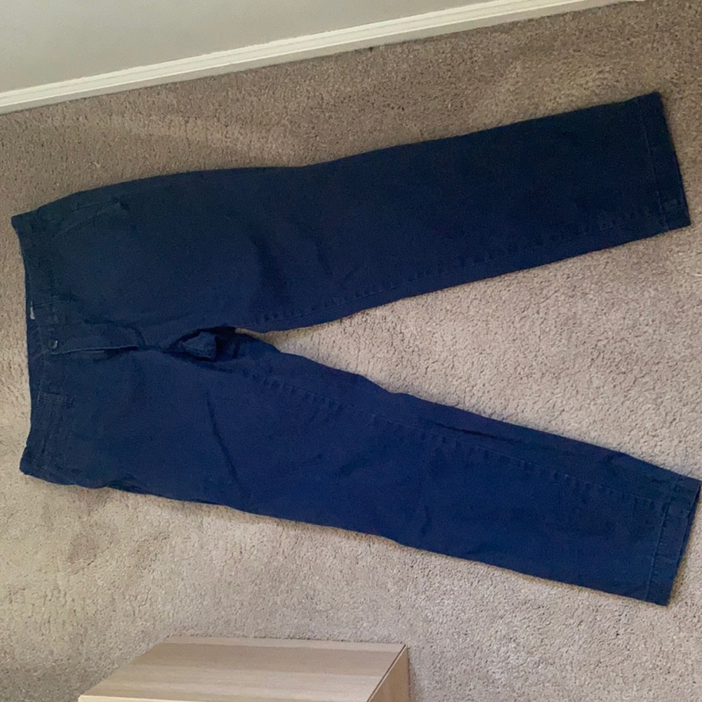 COPY - GAP Navy men’s slim fit khaki pants. Size 31 X30